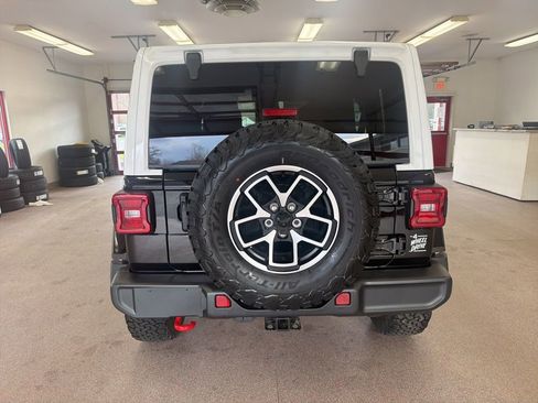 New 2026 Jeep Wrangler Unlimited Rubicon AWD/4WD image 23