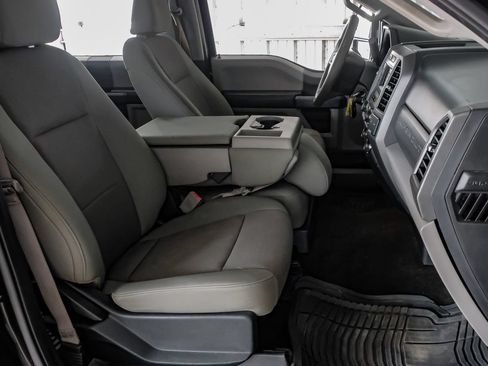 Used 2018 Ford F250 XL w/ STX Appearance Package AWD/4WD image 30