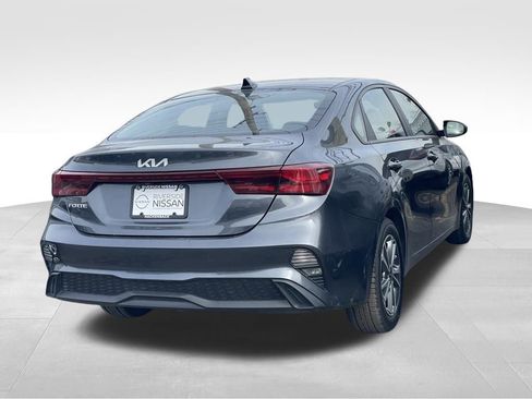 Used 2023 Kia Forte LXS image 4
