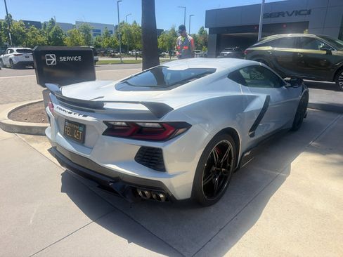 Used 2021 Chevrolet Corvette Stingray Coupe w/ 1LT RWD image 4