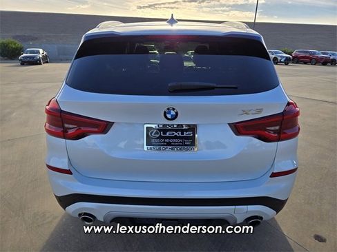 Used 2018 BMW X3 xDrive30i w/ Premium Package image 5