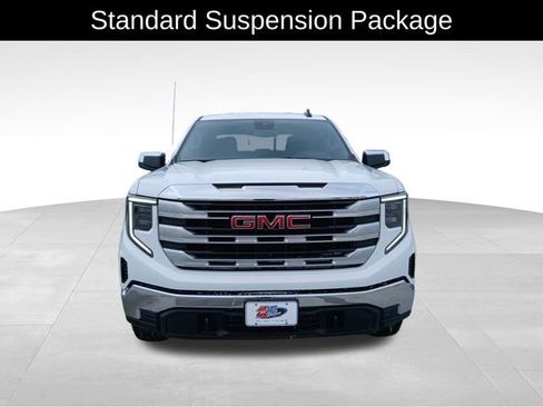 New 2026 GMC Sierra 1500 SLE w/ Preferred Package image 9