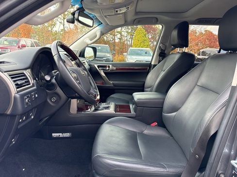 Used 2019 Lexus GX 460 Luxury image 12