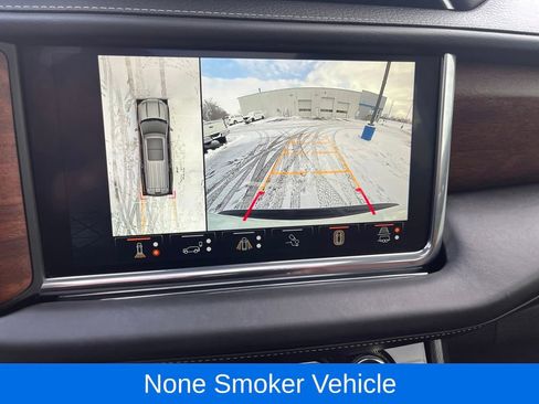 Used 2023 GMC Yukon XL Denali Ultimate image 14