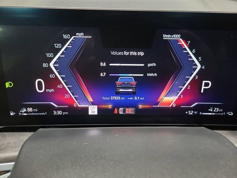 Used 2025 BMW X5 xDrive50e w/ Climate Comfort Package image 17