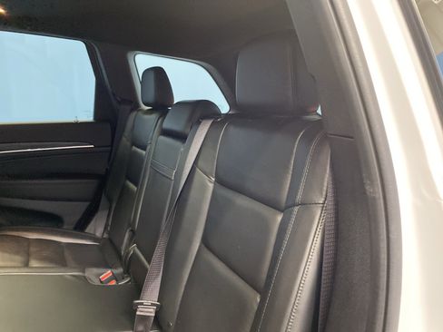 Certified 2022 Jeep Grand Cherokee Limited image 30