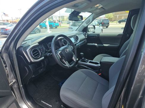 Used 2019 Toyota Tacoma SR5 AWD/4WD image 24