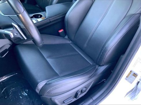 Used 2023 Genesis G70 2.0T image 29