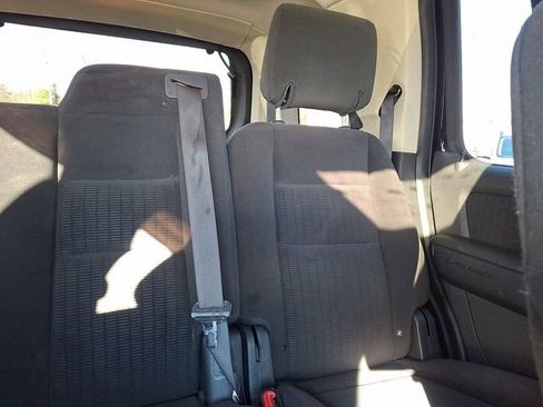 Used 2010 Ford Explorer XLT image 18