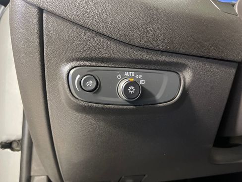 Used 2024 Chevrolet Equinox LT image 31