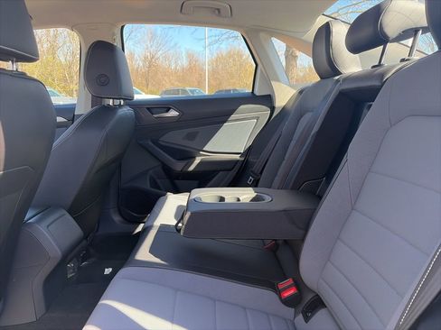 New 2026 Volkswagen Jetta SE FWD image 25