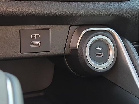 New 2026 Toyota Grand Highlander FWD image 21
