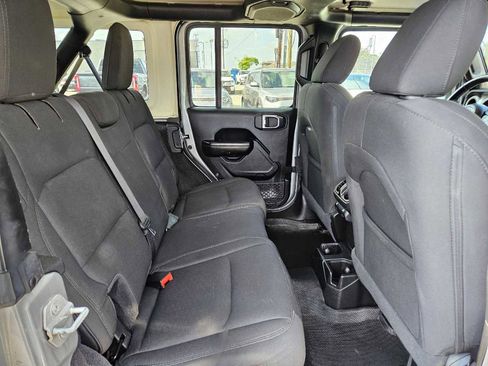 Used 2020 Jeep Wrangler Unlimited Sport S AWD/4WD image 16