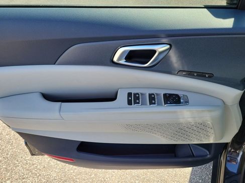New 2026 Kia Carnival EX FWD image 20