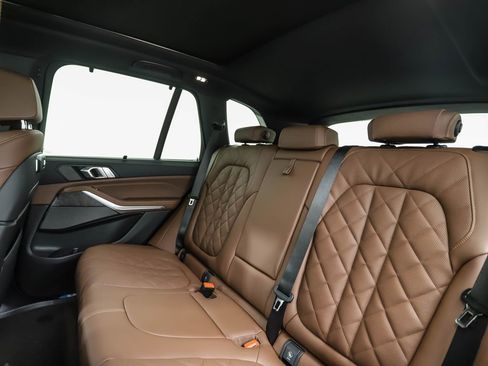 Used 2026 BMW X5 xDrive50e w/ Executive Package image 24