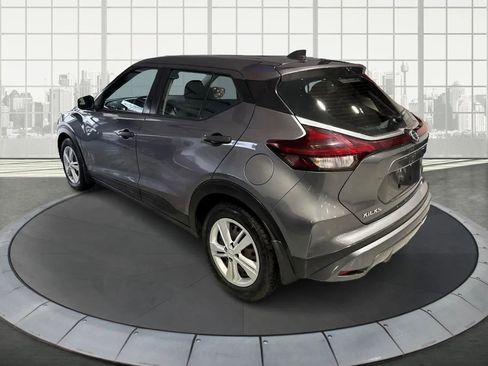 Used 2021 Nissan Kicks S image 5