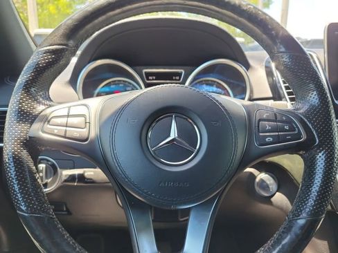 Used 2019 Mercedes-Benz GLS 450 4MATIC image 22