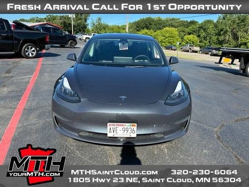 Used 2022 Tesla Model 3 Long Range AWD/4WD image 3
