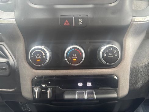 Used 2021 RAM 2500 Big Horn image 15