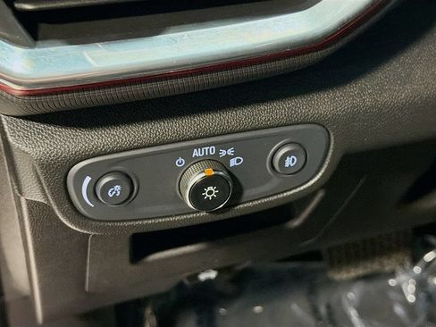 Used 2022 Chevrolet TrailBlazer RS FWD image 12