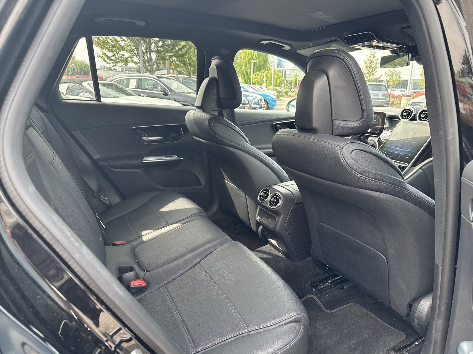 Used 2023 Mercedes-Benz GLC 300 4MATIC image 14