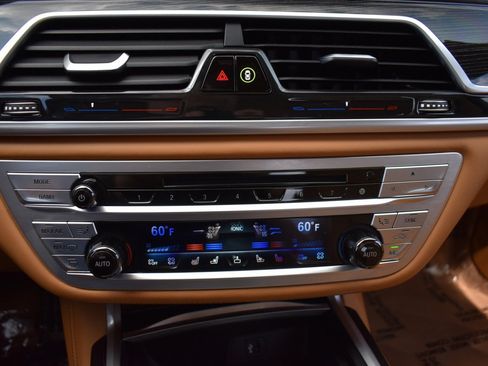 Used 2018 BMW M760i xDrive AWD/4WD image 18