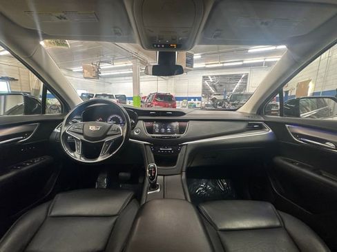 Used 2018 Cadillac XT5 Premium Luxury image 28