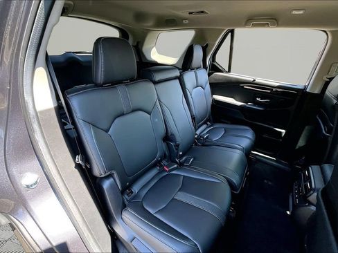 Used 2025 Honda Pilot EX-L image 19