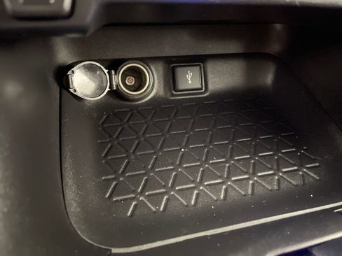 Certified 2021 Toyota RAV4 LE FWD image 30