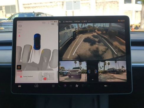 Used 2023 Tesla Model Y Long Range image 24