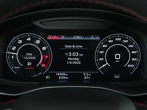 Used 2024 Audi RS Q8 image 18