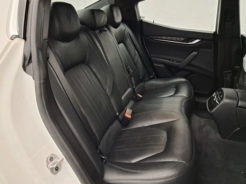 Used 2019 Maserati Ghibli S Q4 AWD/4WD image 21