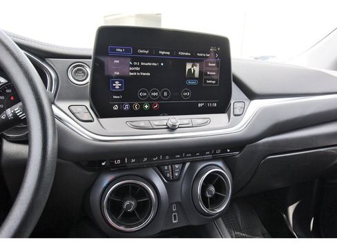 Used 2024 Chevrolet Blazer LT w/ Convenience Package FWD image 21