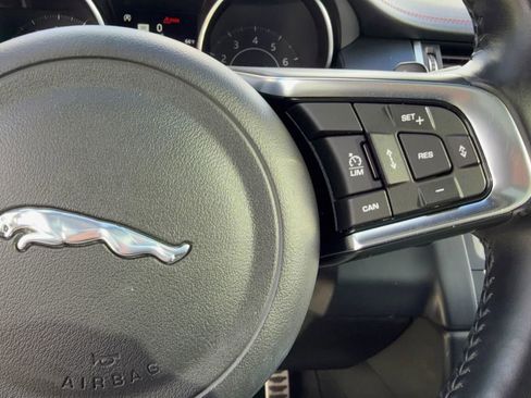 Used 2018 Jaguar E-PACE First Edition image 24