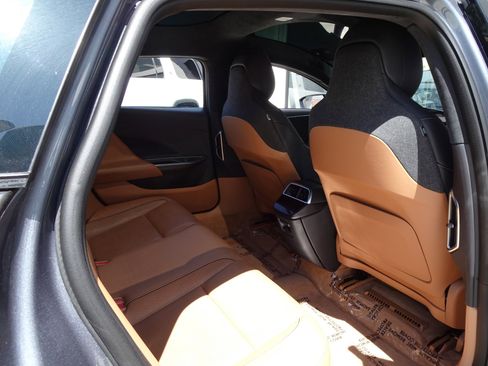 Used 2024 Lucid Air Touring image 16