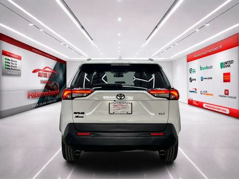Used 2022 Toyota RAV4 XLE FWD image 6
