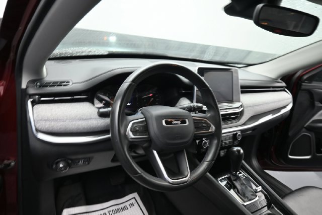 Used 2022 Jeep Compass Latitude AWD/4WD image 13