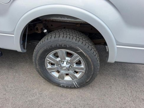 Used 2011 Ford F150 Lariat w/ Lariat Chrome Pkg AWD/4WD image 8