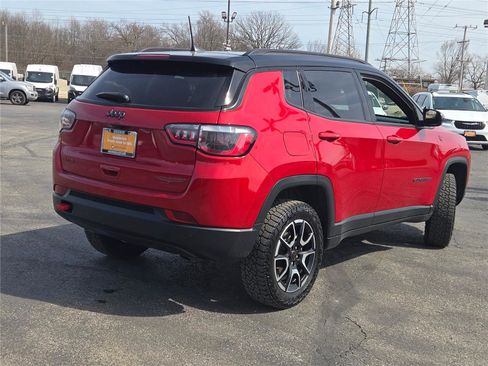Certified 2025 Jeep Compass Trailhawk image 13
