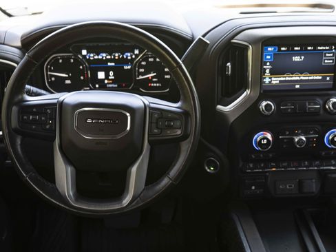 Used 2022 GMC Sierra 3500 Denali w/ Denali Ultimate Package image 21