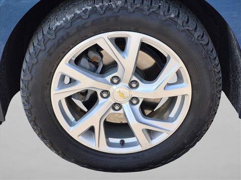 Used 2020 Chevrolet Equinox LT AWD/4WD image 16