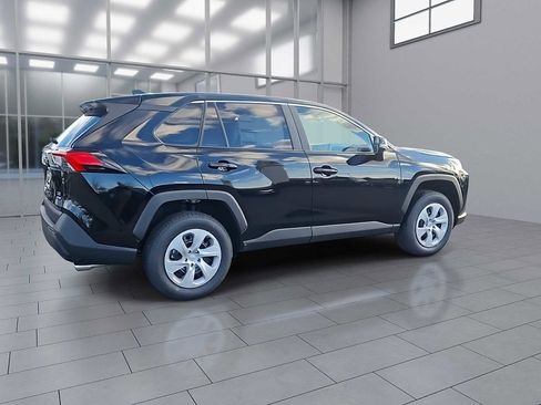 New 2025 Toyota RAV4 LE image 7