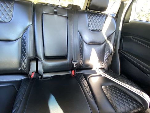 Used 2024 Ford Edge Titanium image 14