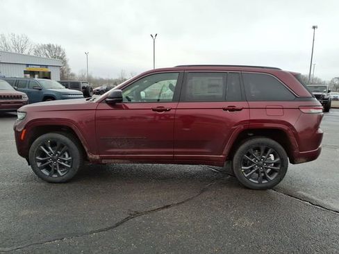 New 2026 Jeep Grand Cherokee Limited AWD/4WD image 4