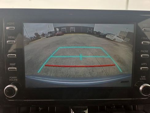 Used 2020 Toyota Corolla LE image 23