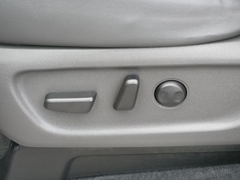 Used 2016 Kia Sedona EX image 20