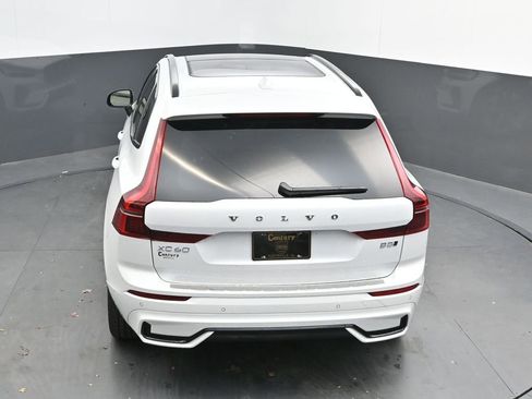 New 2026 Volvo XC60 B5 Plus w/ Protection Package Premier AWD/4WD image 25