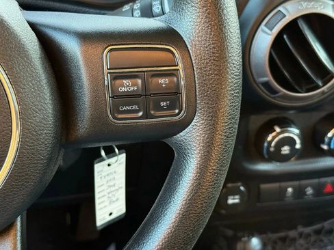 Used 2013 Jeep Wrangler Unlimited Sport AWD/4WD image 19