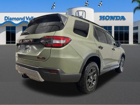 New 2026 Honda Pilot TrailSport image 3