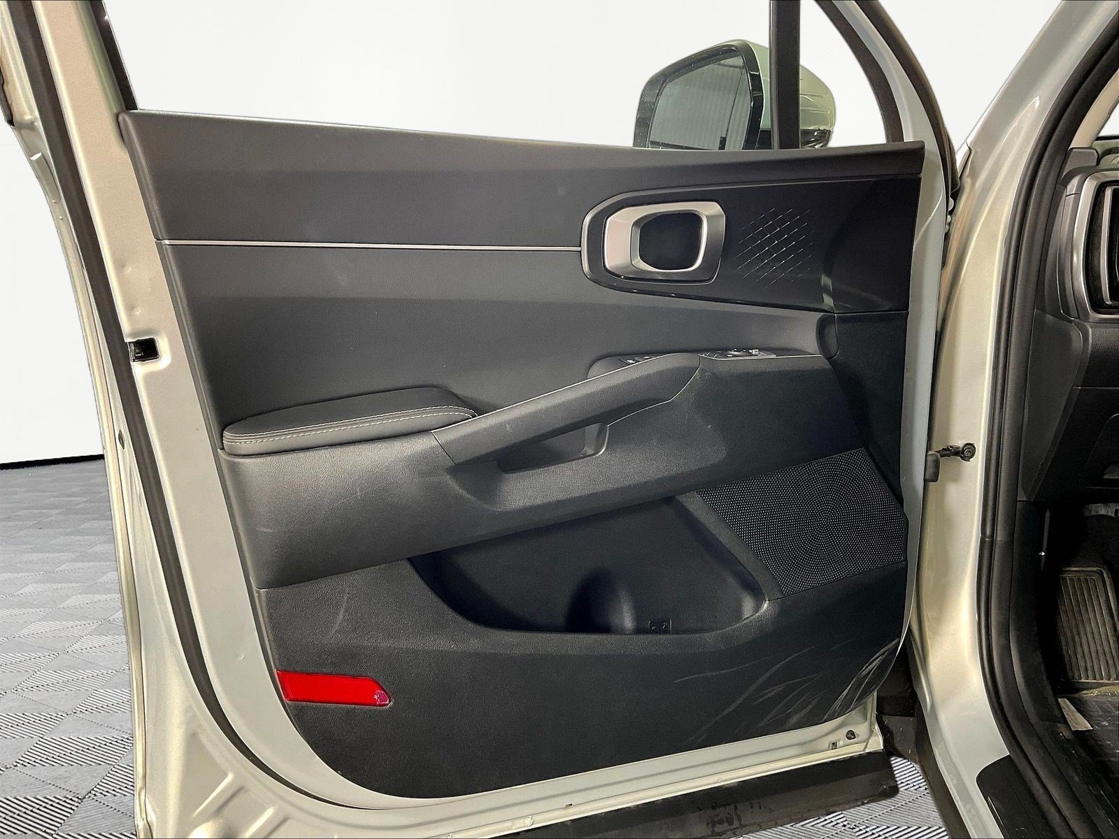 Certified 2026 Kia Sorento S w/ S Panoramic Sunroof Package FWD image 20